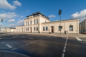 Fassadenerneuerung und Bau einer Rollstuhlrampe